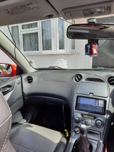 dash cam power cable running around interior