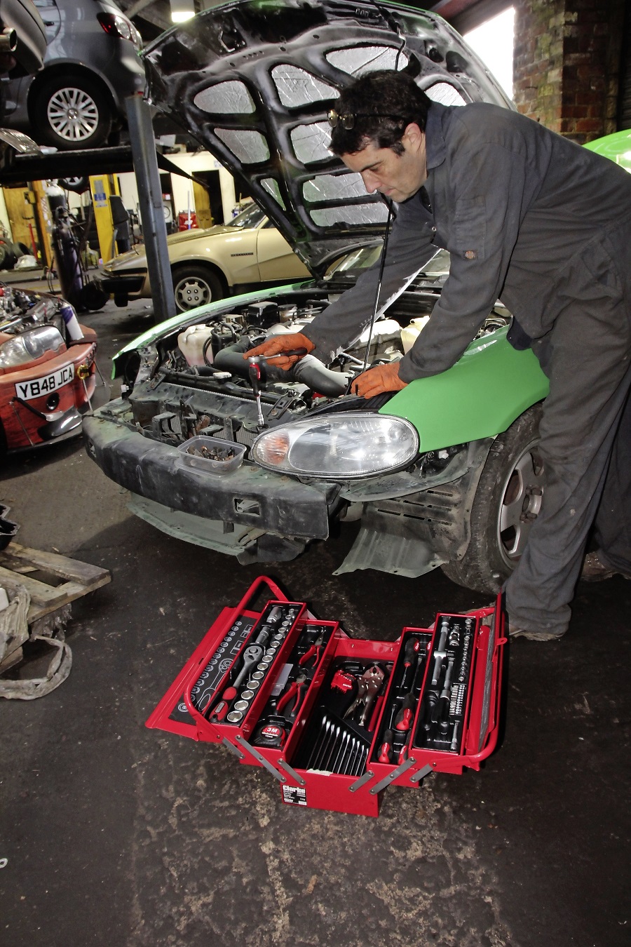 A Clarke toolkit in use.