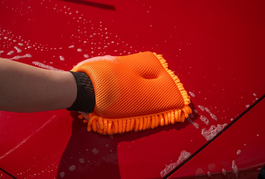 using armor all wash mitt